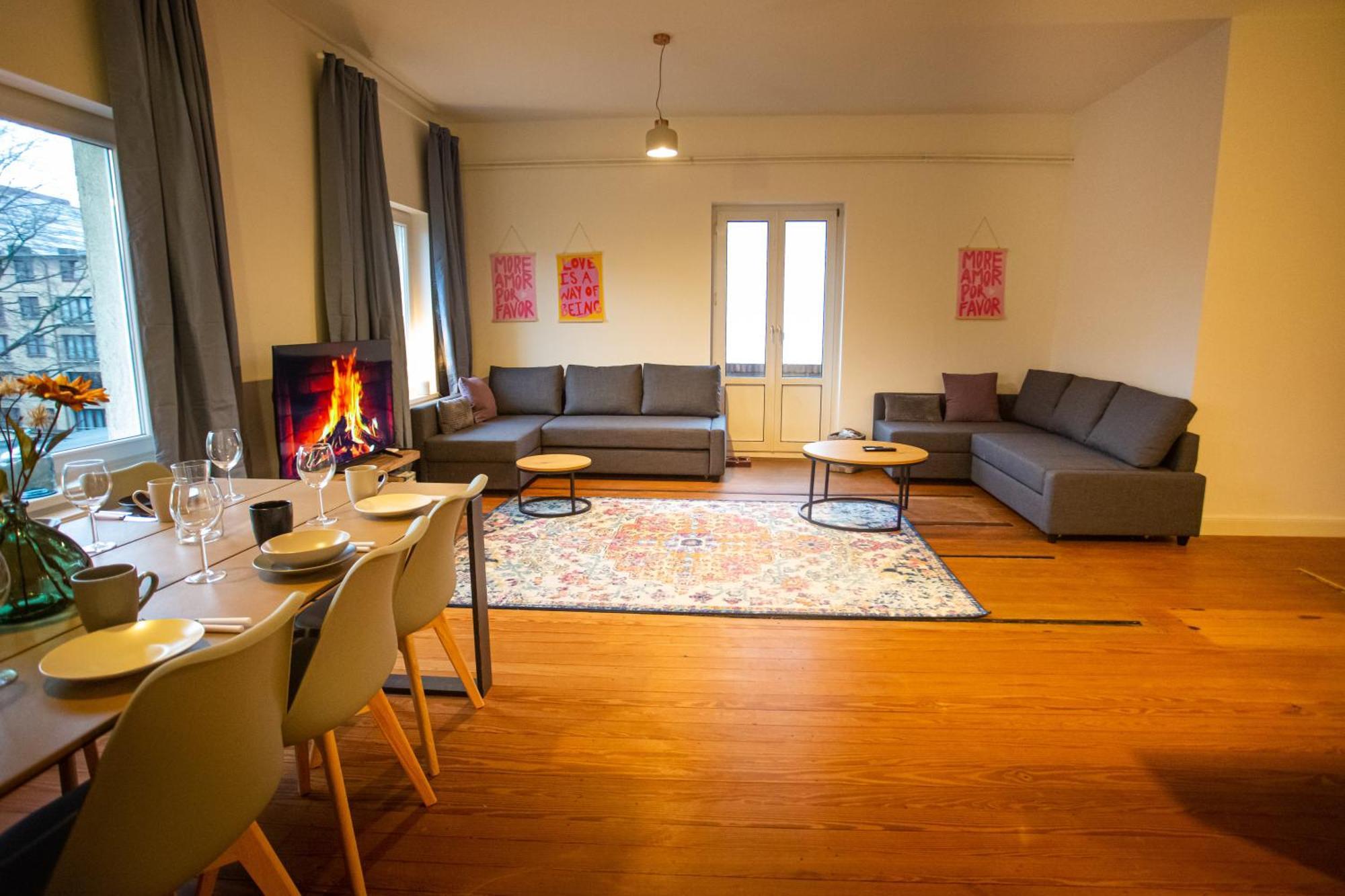 120qm/ Loft/ Tischkicker Lejlighed *